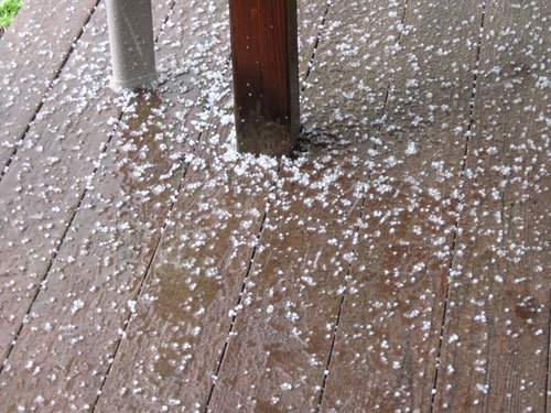 Pea-dime sized hail in Mountain Home