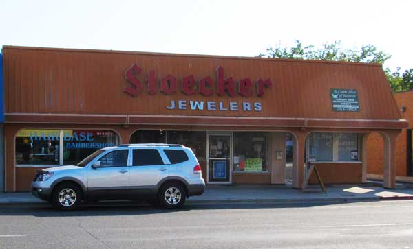 Stoecker Jewelers Faceting Gems